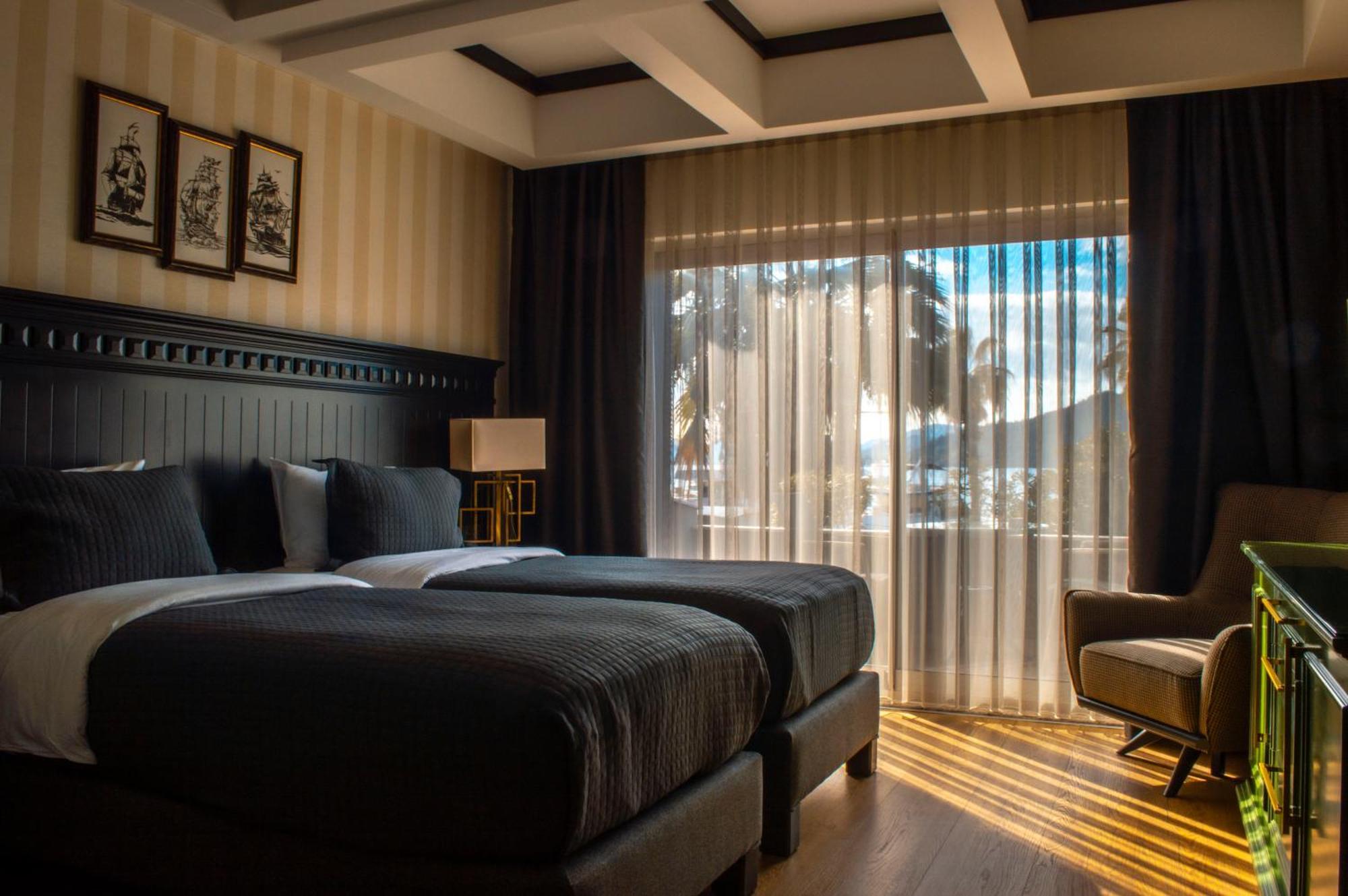 Hotel Marina Bay Goecek Экстерьер фото