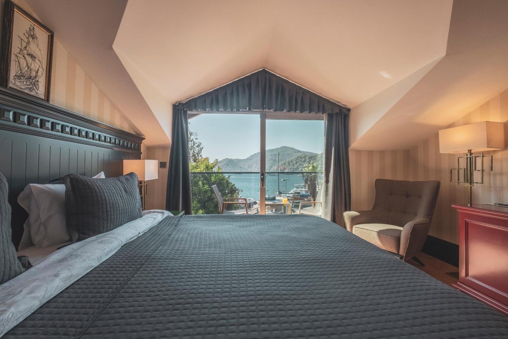 Hotel Marina Bay Goecek Экстерьер фото