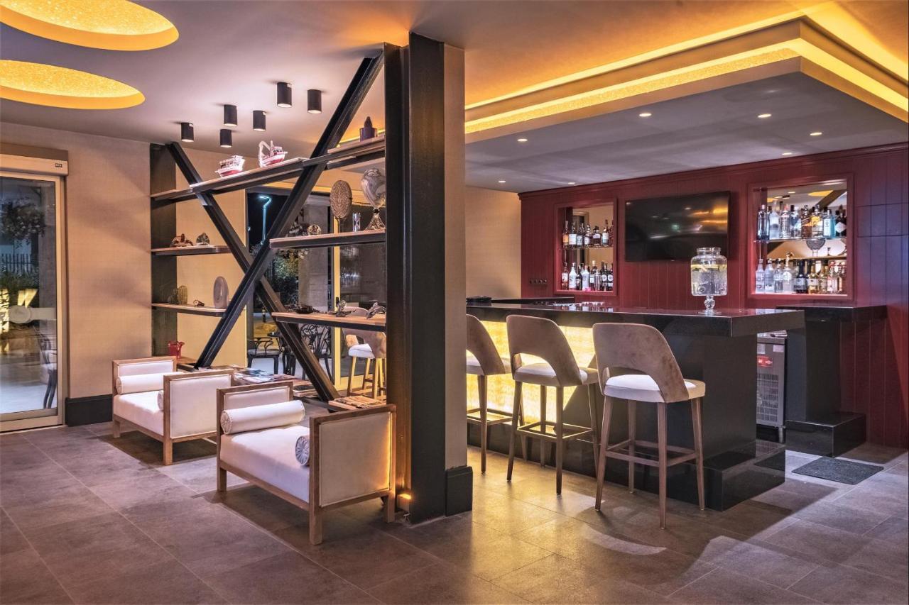 Hotel Marina Bay Goecek Экстерьер фото